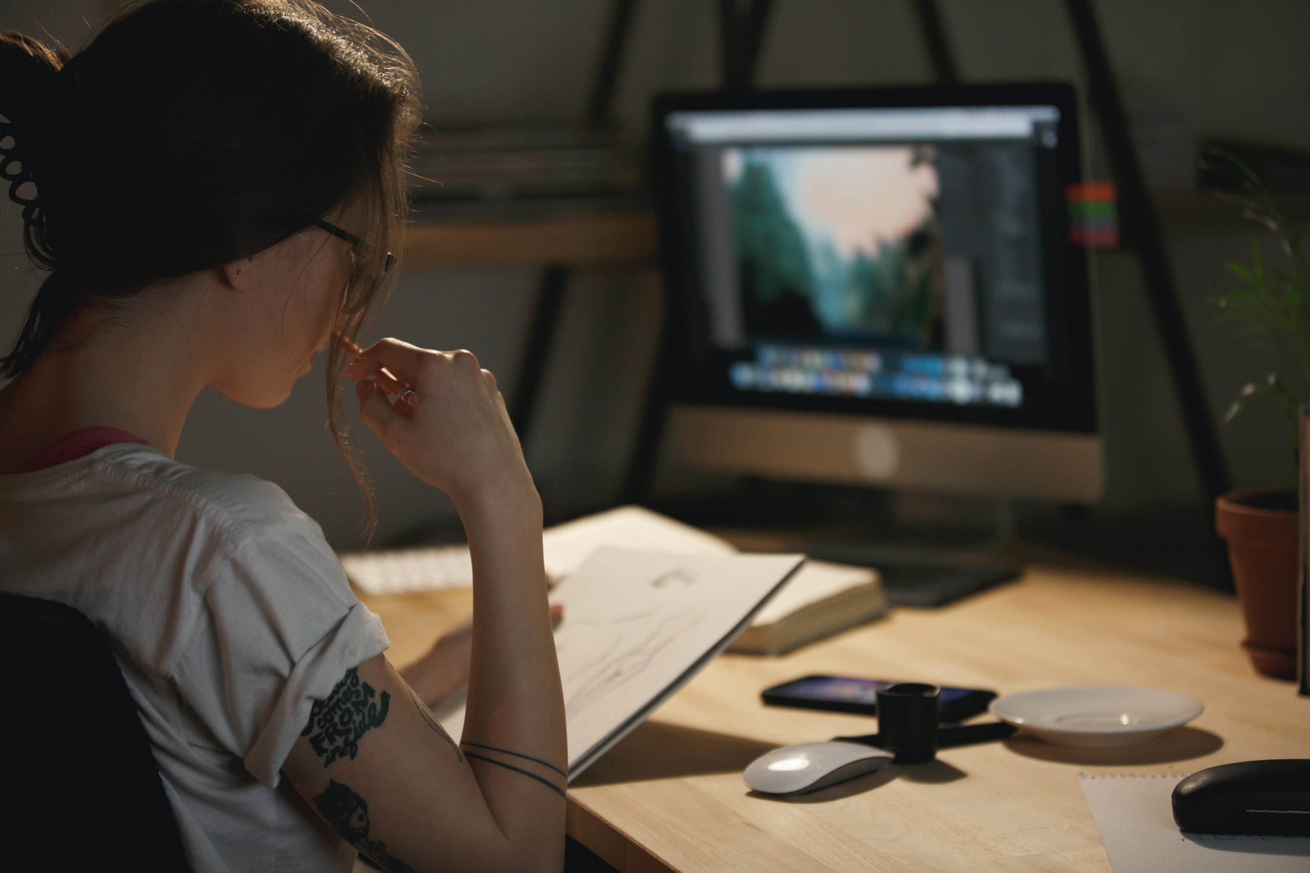 The Art of Subtle Skin Retouching: Why Less is More in 2025
